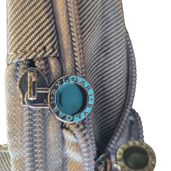 Bvlgari Parfums Set Of 2 Gray Canvas Zip Cosmetic Toiletry Cases - Picture 10 of 16